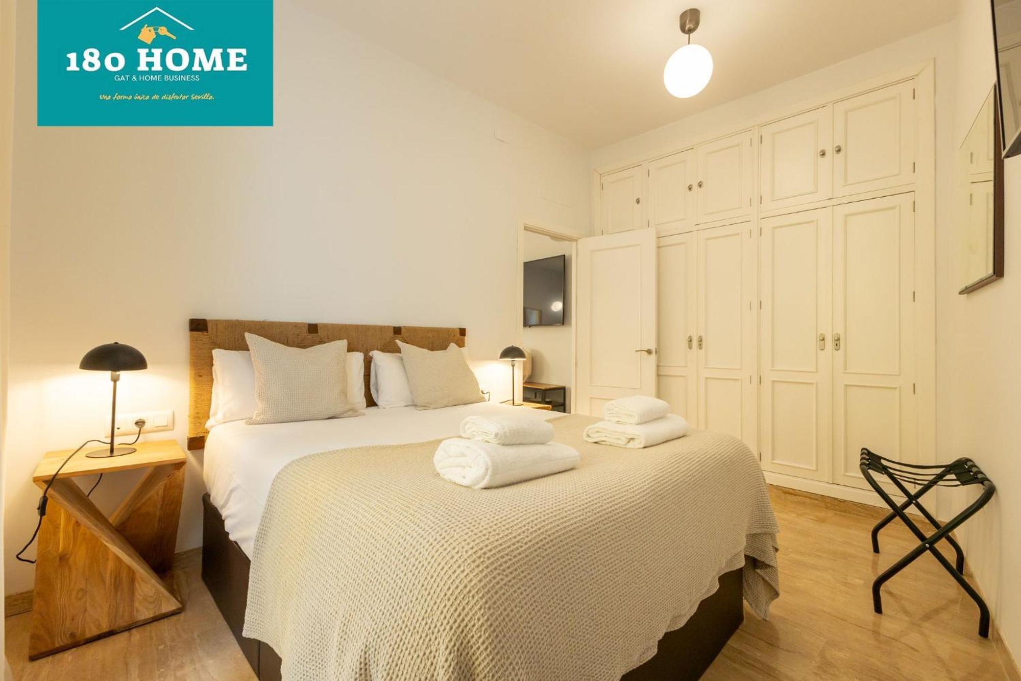 180 Home Goyeneta Luxury Sevilla Eksteriør billede