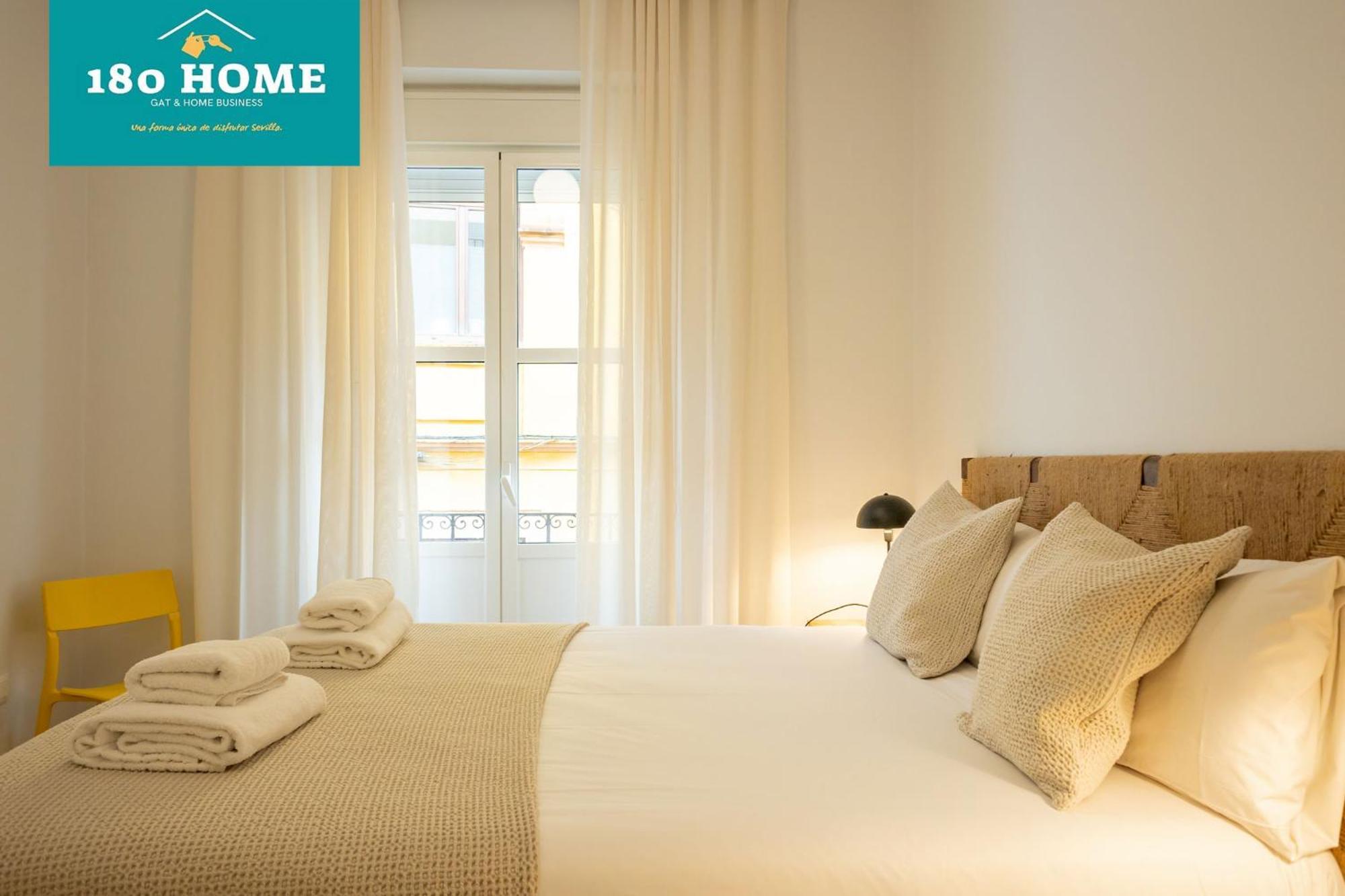 180 Home Goyeneta Luxury Sevilla Eksteriør billede