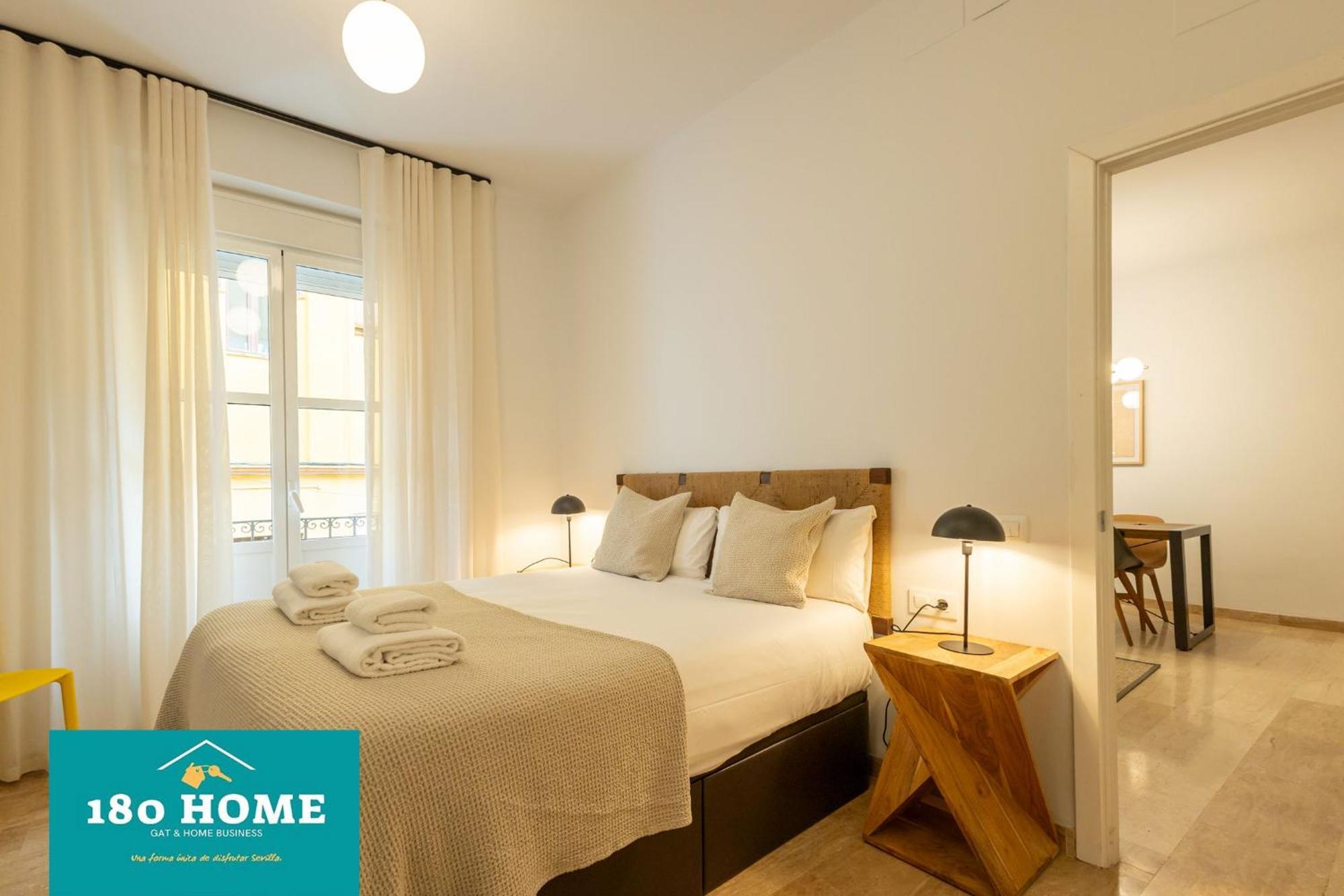 180 Home Goyeneta Luxury Sevilla Eksteriør billede